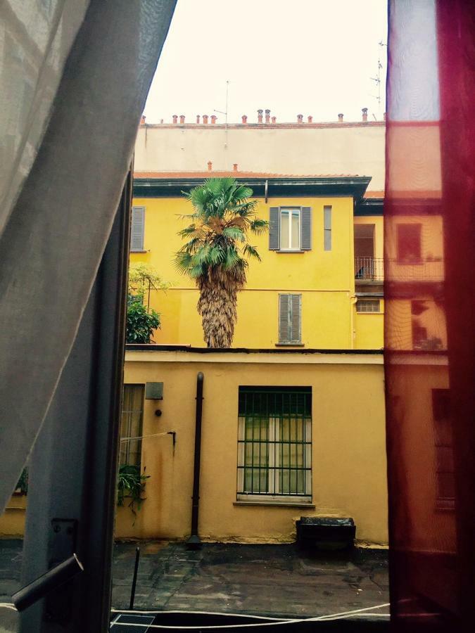 Joy House -Central City Near Metro Arco Della Pace Brera-Entire Apartment Perfect For Work & Play, Nightlife With Ac & Fast Wifi Welcome To The Cool Joy House! Milánó Kültér fotó